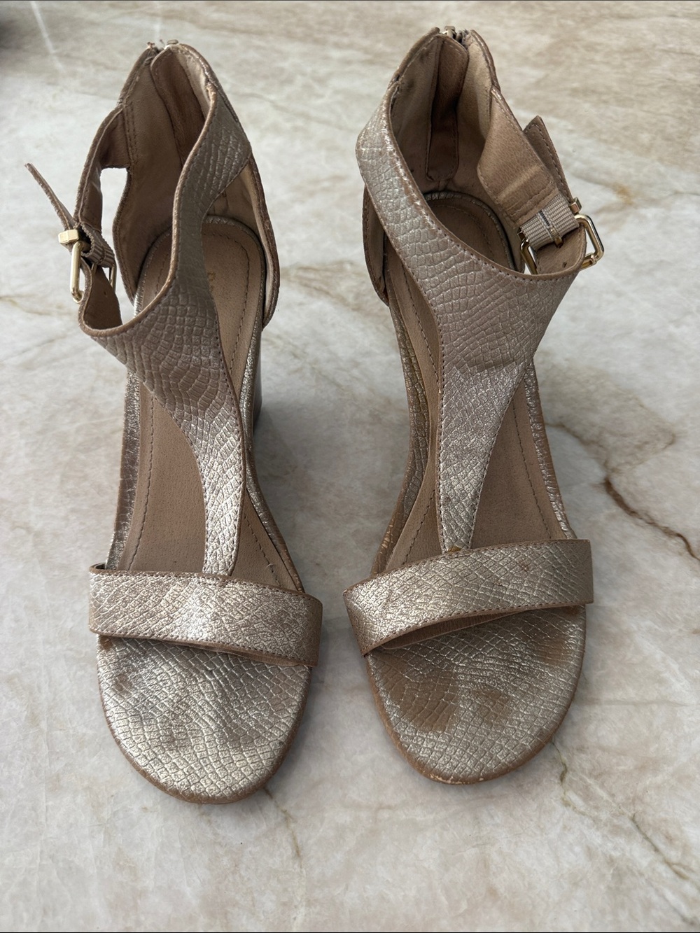 Reaction Kenneth Cole Metallic Blush T-Strap Heels